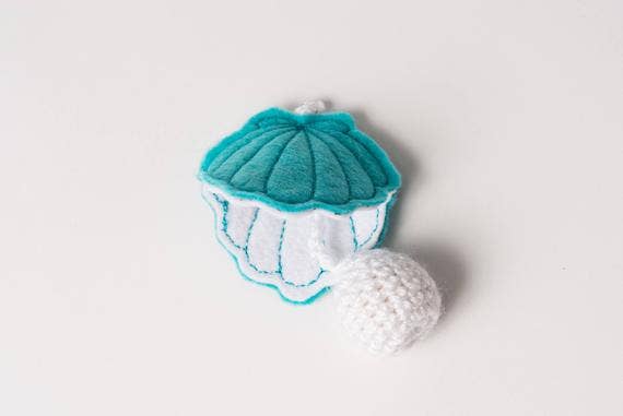 Catnip Oyster with Pearl - Teal