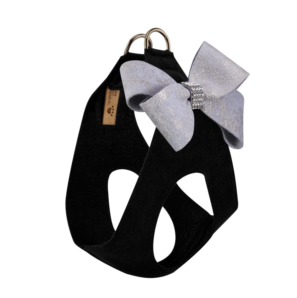 Black Step in Harness with Platinum Glitzerati Nouveau Bow