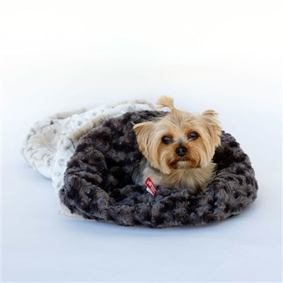 Frosted Sno Leopard Plush Cozy Sak